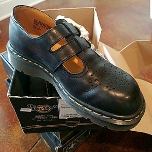 Dr. Martens Mary Janes